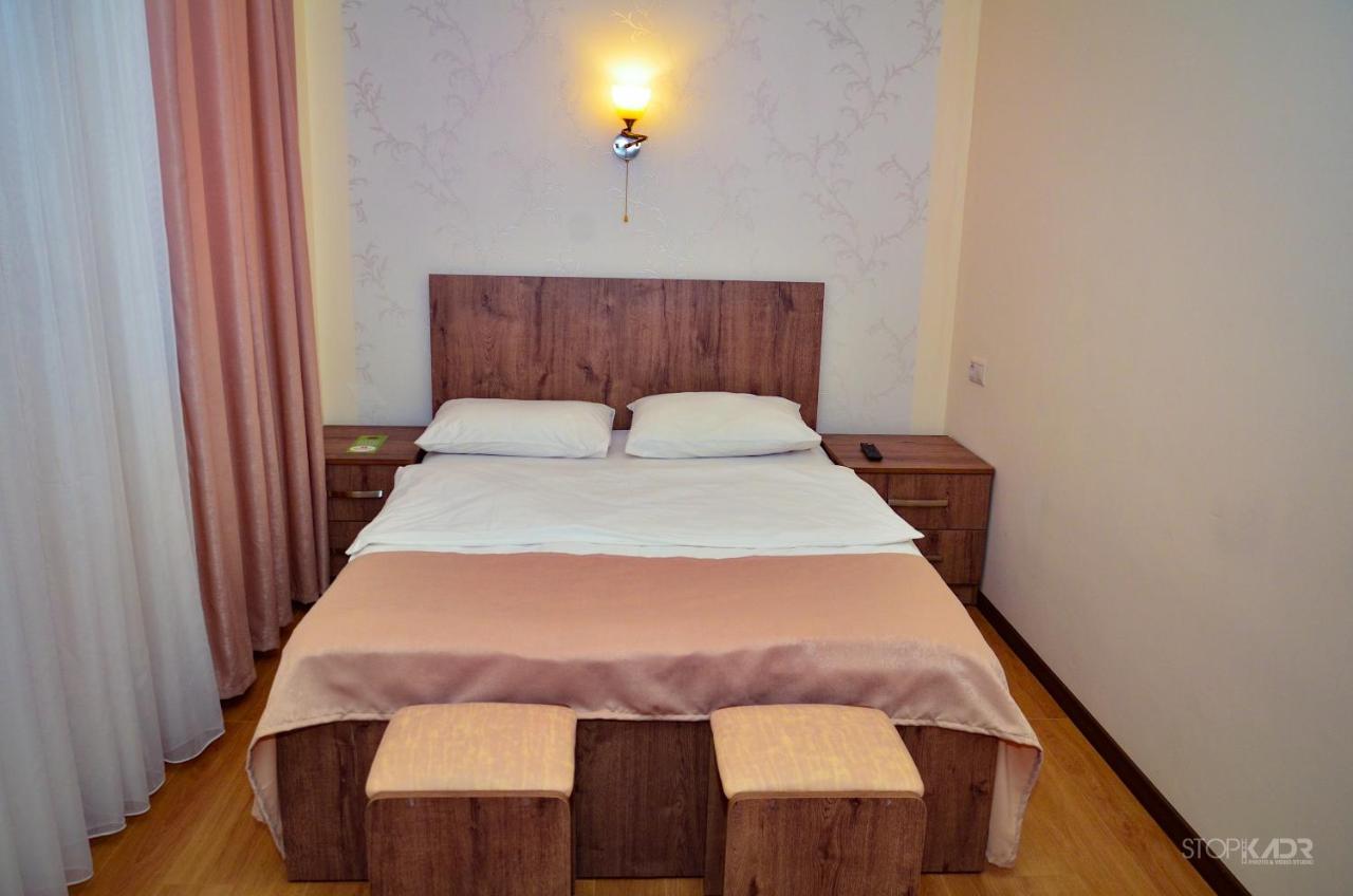 Asour Hotel Gorisz Kültér fotó