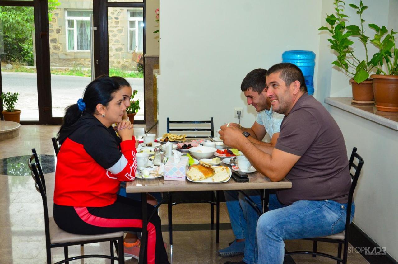 Asour Hotel Gorisz Kültér fotó