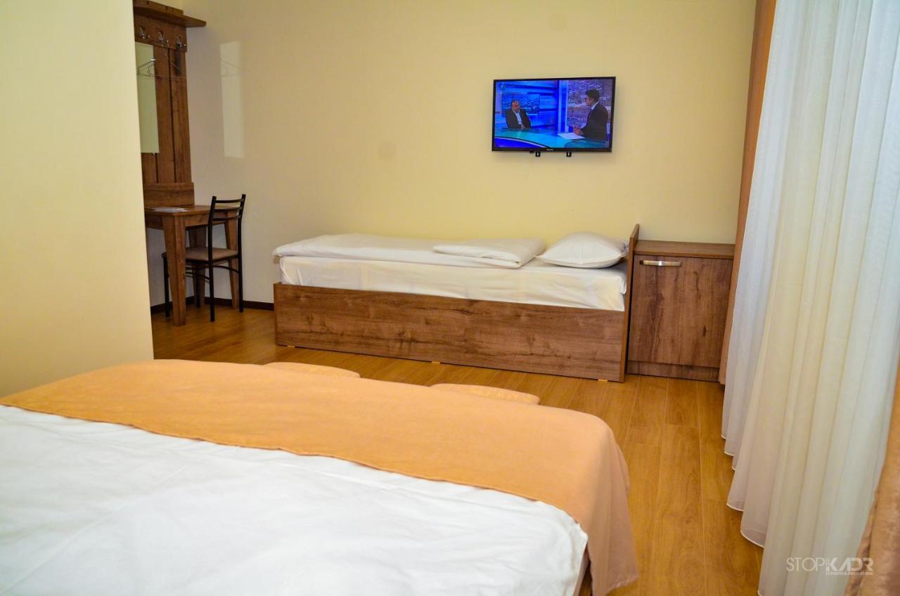 Asour Hotel Gorisz Kültér fotó